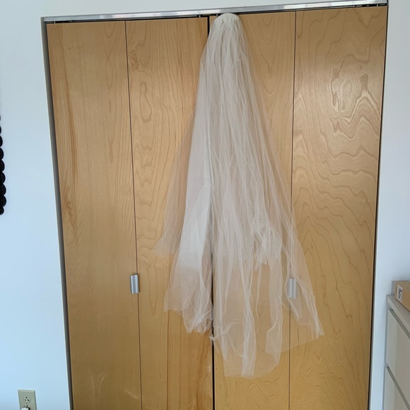 2-later TULLE Walking Veil - Picture 4 of 7